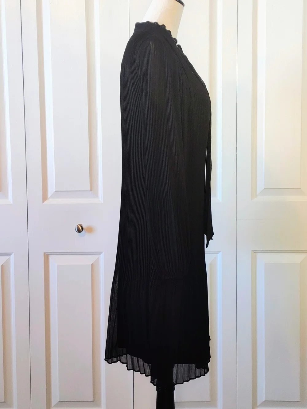 DKNY Black Pleated Tie-Neck Long Sleeve Dress